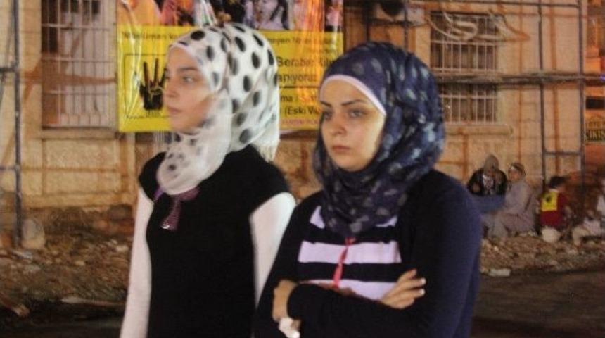 Mısır Ve Suriye&rsquo;de Yaşananlar Protesto Edildi