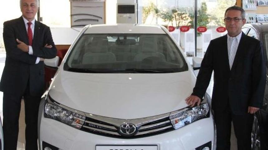 Toyota Yenilenen Y&uuml;z&uuml;yle &Ccedil;anakkale&rsquo;de Tanıtıldı