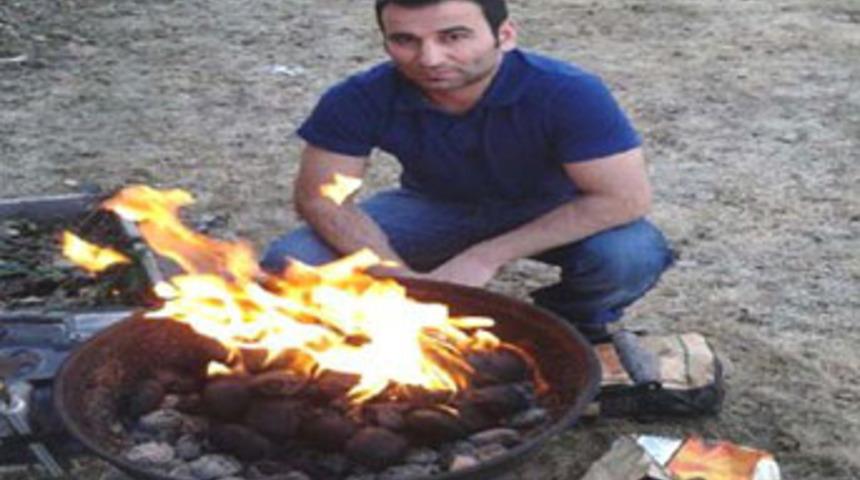 Misafir kaldığı evin sahibini &ouml;ld&uuml;rd&uuml;