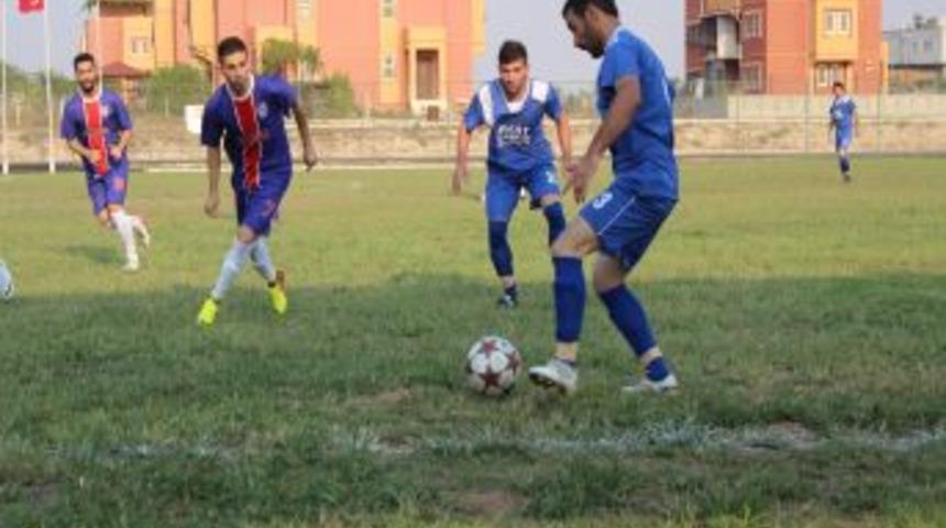 Sarı&ccedil;am Belediyesi Futbol Turnuvası'nda Heyecan S&uuml;r&uuml;yor