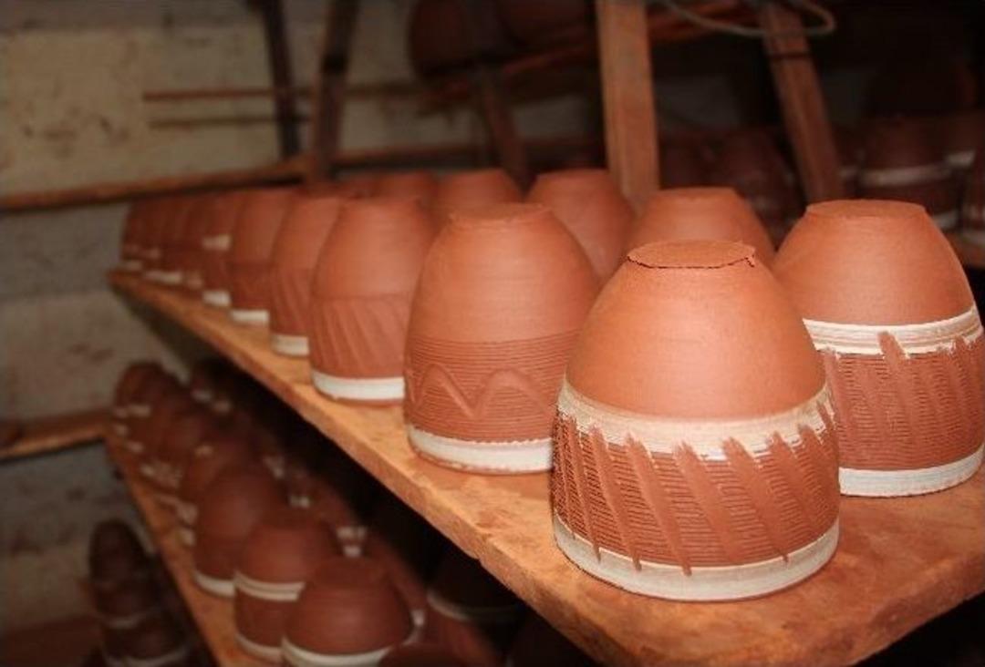 Ekmeklerini &Ccedil;amurdan &Ccedil;ıkarıyorlar