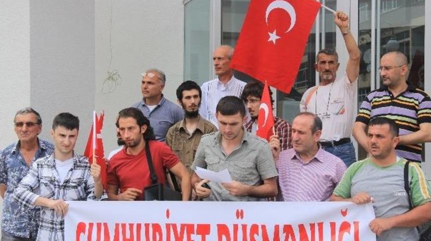 İş&ccedil;i Partisi&rsquo;nden 't.c' Protestosu