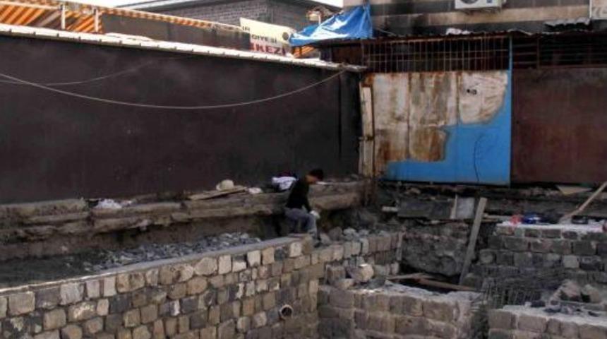 Sahabe Sultan Sasa, 2 Ay Sonra Cami Ve T&uuml;rbesine Kavuşuyor