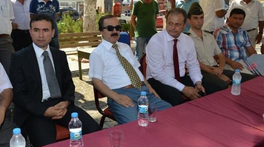 Vali Coş, Karataş&rsquo;ta Vatandaşlar İle Bir Araya Geldi