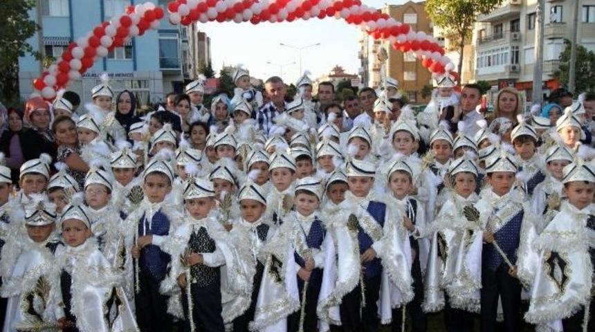 Gaziemir'de Erkekliğe İlk Adımı Attılar