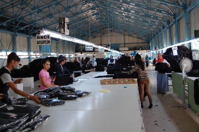 Tekstil At&ouml;lyesi 100 Kişiye Ekmek Kapısı Oldu 1