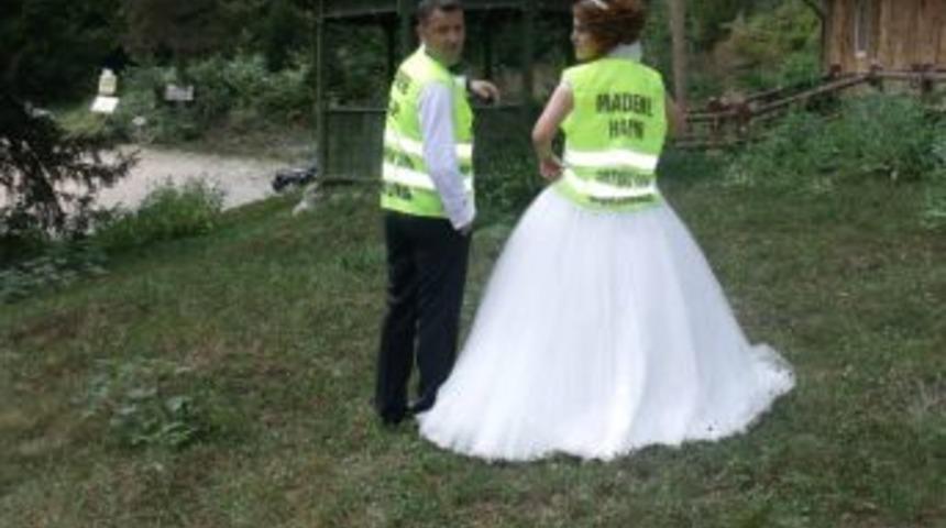 Gen&ccedil; &Ccedil;iftlerden İlgin&ccedil; Maden Protestosu