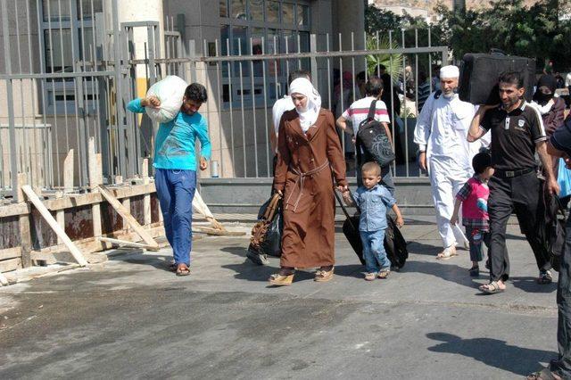 Bir Haftada Suriye'den 9 Bin 400 Kişi Türkiye'ye Geçti