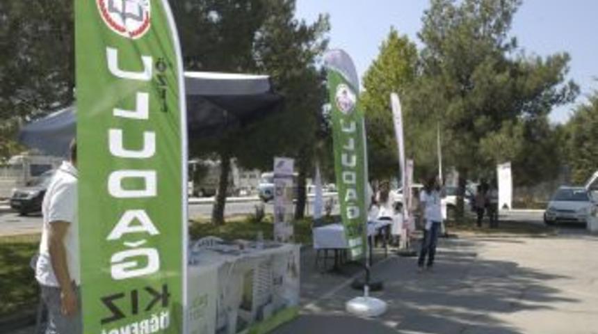 Uludağ &Uuml;niversitesi&rsquo;nde Kayıt Heyecanı