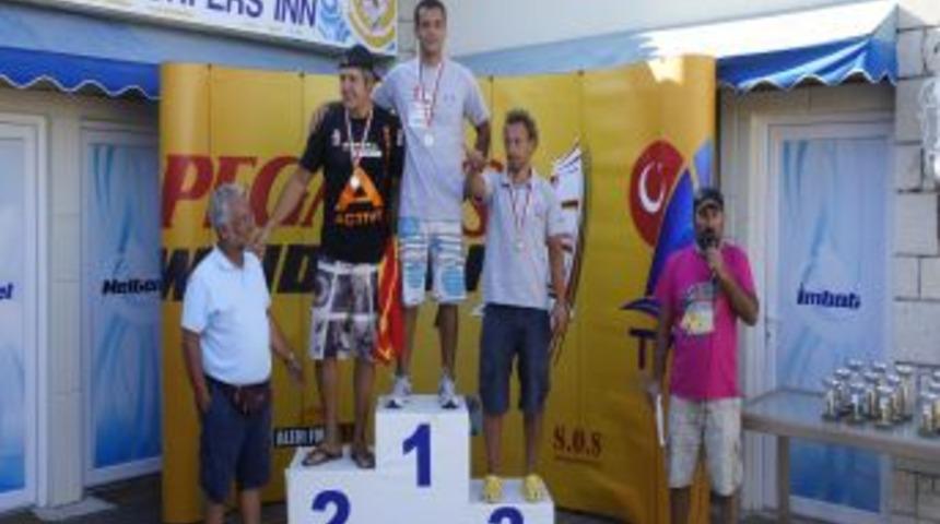 Yelken'de Windsurf Ligi Şampiyonları Belirlendi