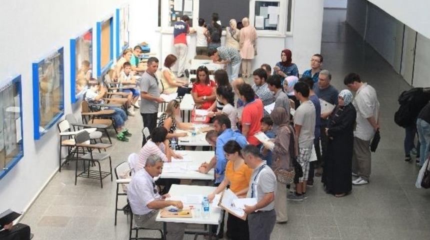 Uludağ &Uuml;niversitesi'nde Kayıtlar Başladı