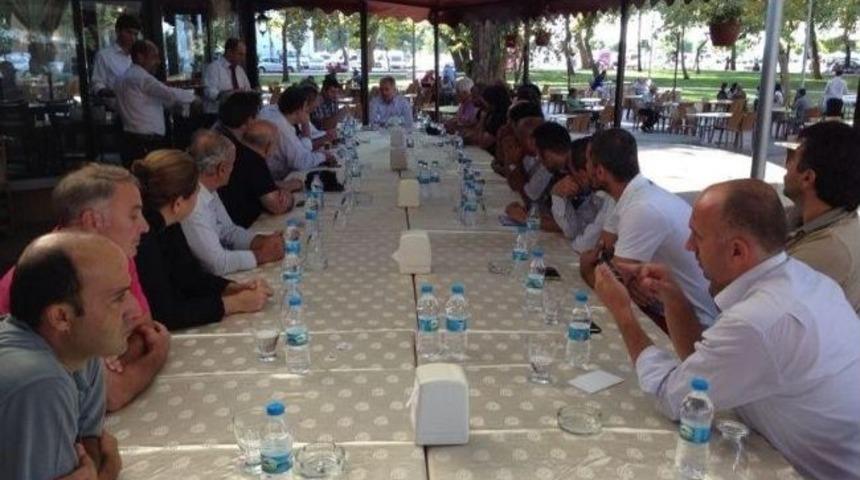 Milletvekili Coşkun, Spor Kul&uuml;p&uuml; Y&ouml;neticileriyle Bir Araya Geldi