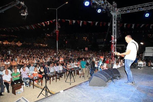 Karabağlar dan D&uuml;nyaya "barış" Mesajları 2