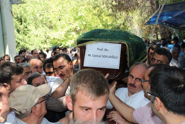 Diyanet İşleri Başkanı Görmez, Hocasını Son Yolculuğuna Uğurladı 1