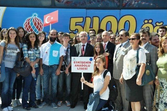 50 &Ouml;ğrenci Kosova-makedonya Turu İ&ccedil;in Hareket Etti 2