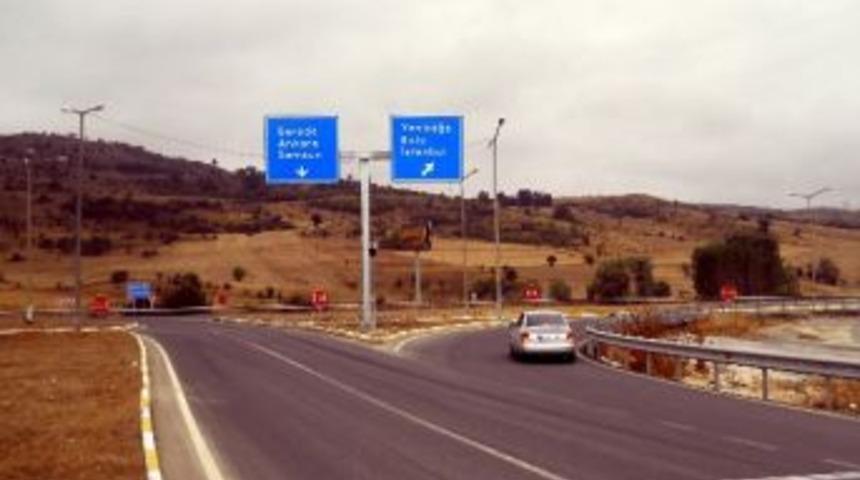 Yeni&ccedil;ağalıları Korkutan Kavşak