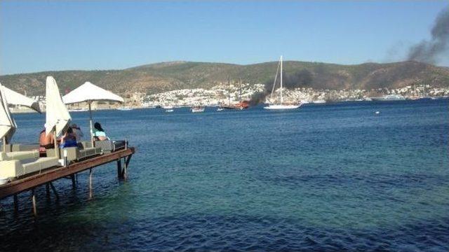 L&uuml;ks yat alev alev yandı 1