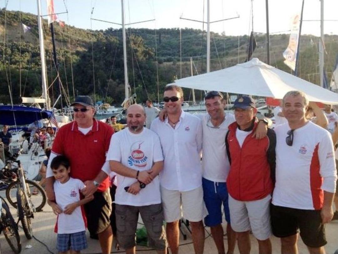 Yelkenciler Fırtınayla Boğuştu