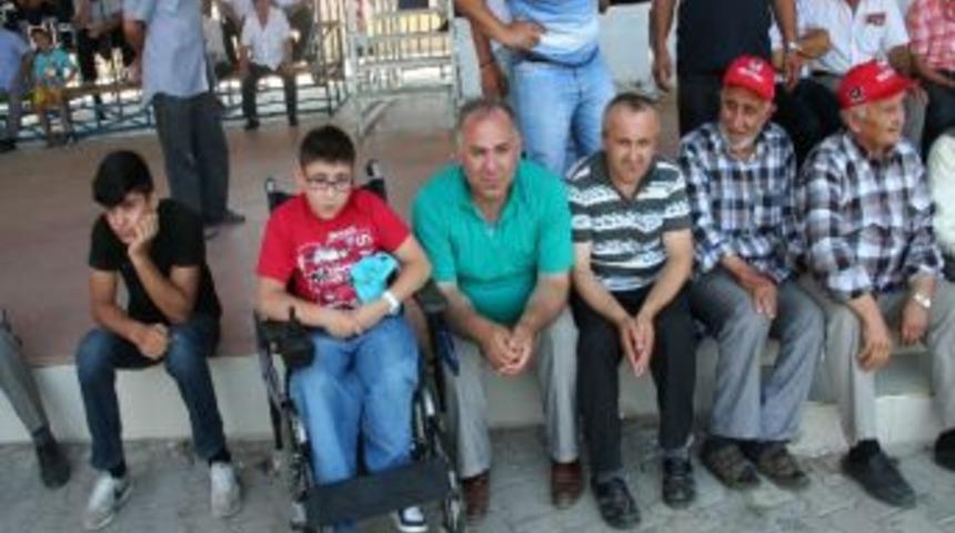 Engelli Umut&rsquo;un Tek Bir İsteği Var