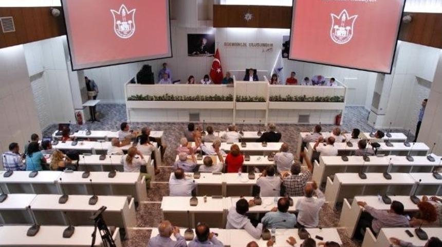 Başkan Tartan, İzmir B&uuml;y&uuml;kşehir'e Aday