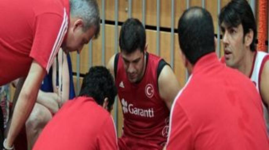 12 Dev Adam'da &Ouml;mer Onan Şoku