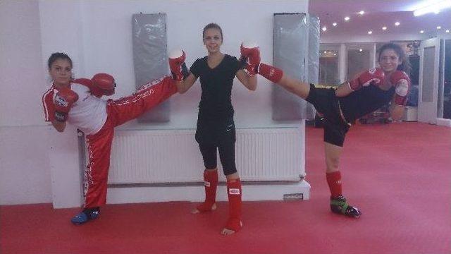 Eskişehirli Şampiyon Kickboks Sporcuları Milli Takımda