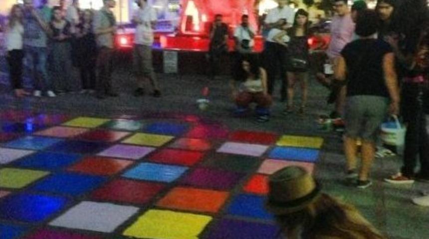 Gen&ccedil;ler Boyadı, Belediye Temizledi