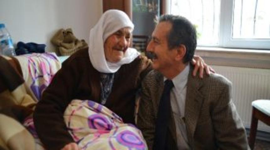 Tebev Y&uuml;zlerce Muhta&ccedil; Vatandaşa Sevgi Ve Dostluk Elini Uzattı