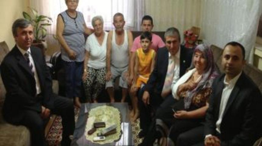 Taburcu Olan Hastalar Evinde Ziyaret Ediliyor