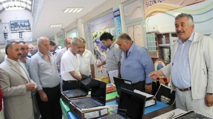 44 Yıllık Muhtar İlk Kez Bilgisayara Kavuştu