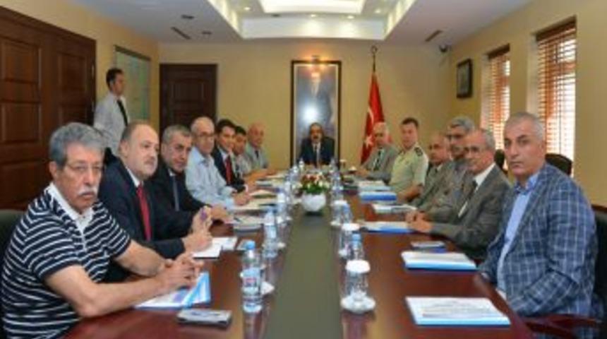 Vali Coş: Trafikte Bazıları Kendini Ayrıcalıklı Sanıyor