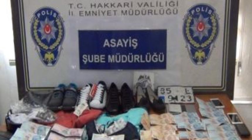 &Ccedil;aldıkları Altınlarla Birlikte Yakalandılar