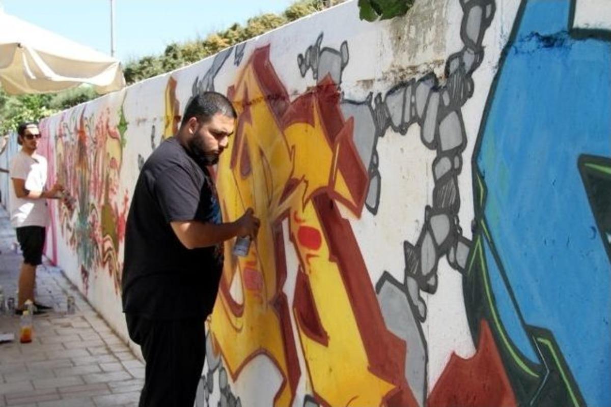 Gaziemir'in Duvarlarına "grafiti &Ouml;zg&uuml;rl&uuml;ğ&uuml;&rdquo;