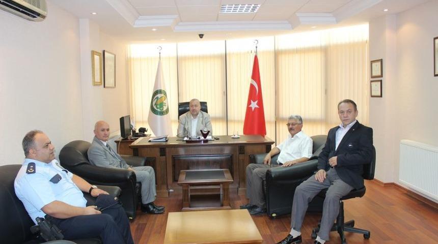 İl Emniyet M&uuml;d&uuml;r&uuml; T&uuml;rkmenli, &Ccedil;arşamba Ticaret Borsası'nı Ziyaret Etti