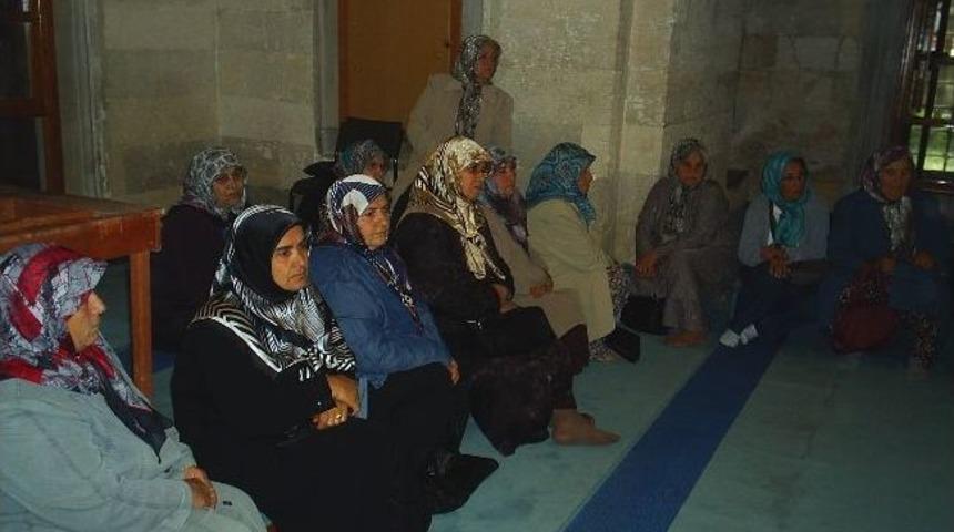 Hacı Adaylarına Polia Ve Menenjit Aşısı Yapıldı