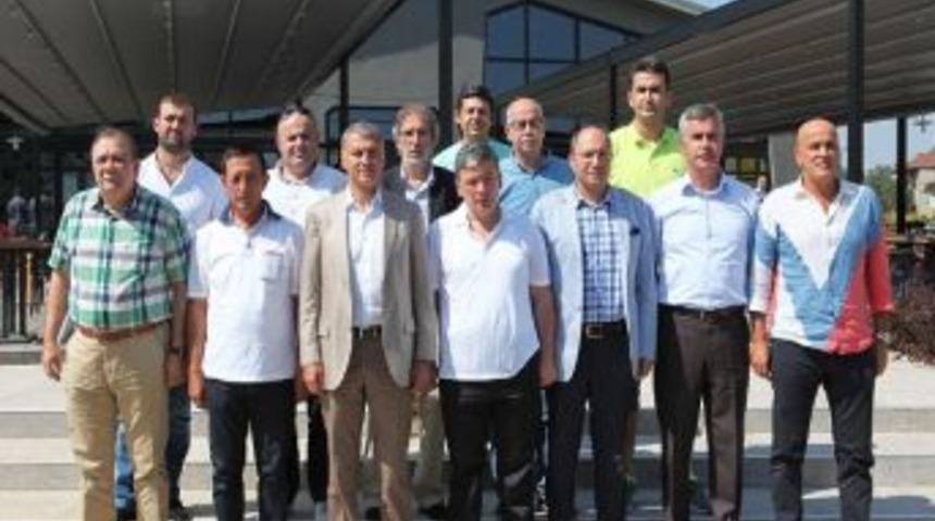 Sakarya B&uuml;y&uuml;kşehir Belediyespor Basketbol Takımı Sezonu A&ccedil;ıyor