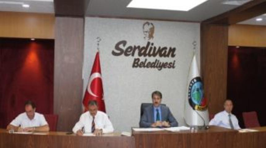 Serdivan Belediyesi&rsquo;nde 15 S&ouml;zleşmeli Memur Kadroya Ge&ccedil;ti