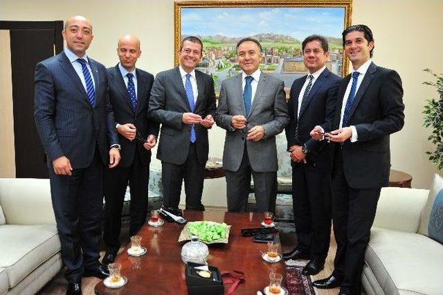 Akbank Genel Müdürü Binbaşıgil Vali Altıparmak’ı Ziyaret Etti 3