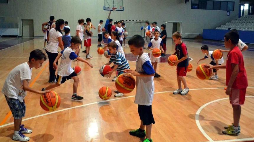 Bursa&rsquo;da 35 Bin Gen&ccedil; Yaz Okullarında Spora Kazandırıldı