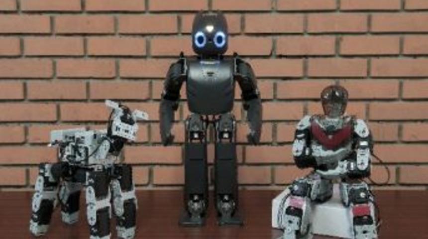 Bilgisayar Dersleri Robotlarla Veriliyor