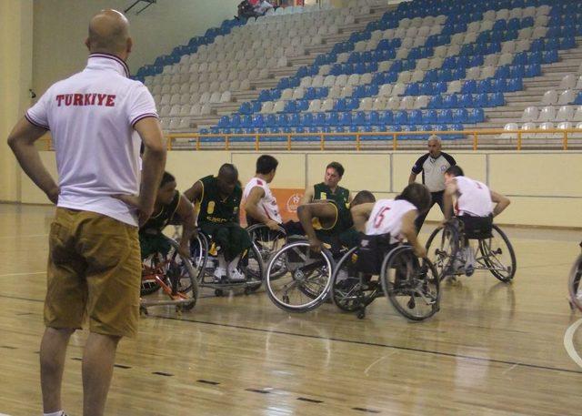 Milliler G&uuml;ney Afrika&rsquo;ya Fark Attı 2