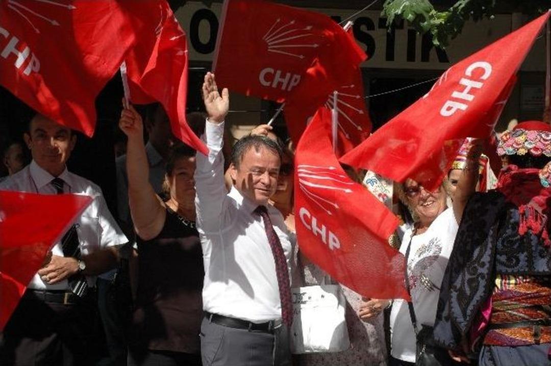 Buca'da Chp'ye Mimar Aday Adayı