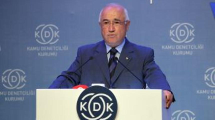 &Ccedil;i&ccedil;ek: 100 Bin Insan &Ouml;l&uuml;rken Ses Yok, Kimyasal Silah Olunca Hareketlilik Var