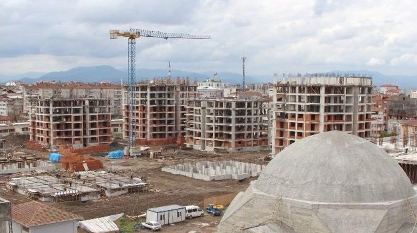 &Ccedil;arşı-şehir Meydanı Ve Yaşam Alanı