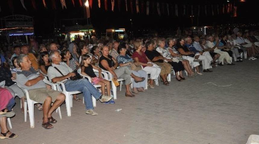 Akb&uuml;k'te "kurtuluştan Zafer, Zaferden Cumhuriyete" Konferansı