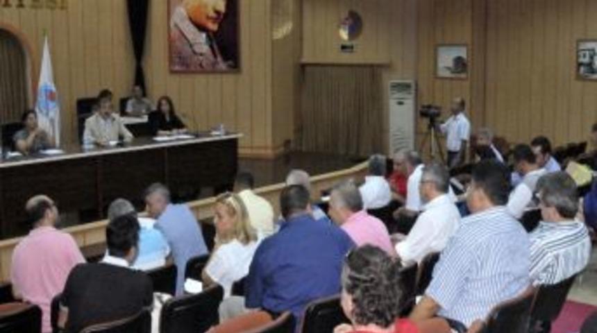 Akdeniz Belediye Meclisi Toplandı