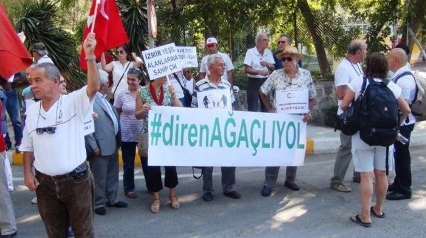 İzmir'de Avm Protestosu