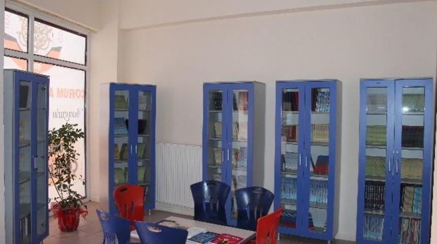 &Ccedil;orum Anadolu Birliği'nden Sungurlu'ya 3 Bin Kitaplık K&uuml;t&uuml;phane