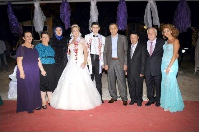 Vali Ali Yerlikaya Nikah Şahitliği Yaptı 1