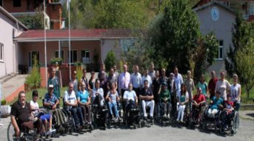 '3 Aralık'a Kadar Sandalyesiz Engelli Kalmayacak'